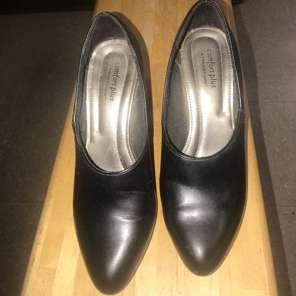 Black heels - Picture 2 of 4