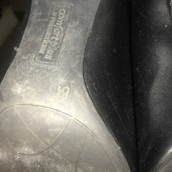 Black heels - Picture 4 of 4