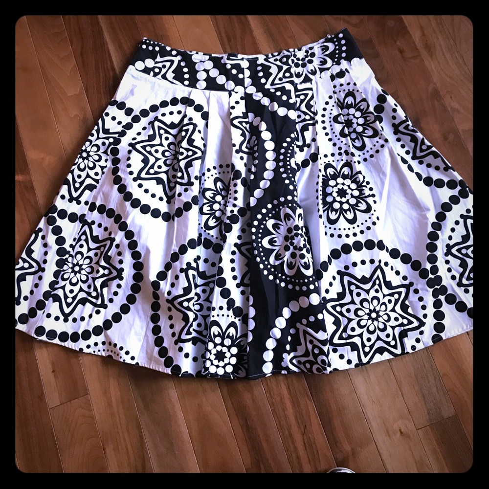 Cute fun Cato skirt size 14