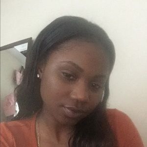 Meet your Posher, Laneshia