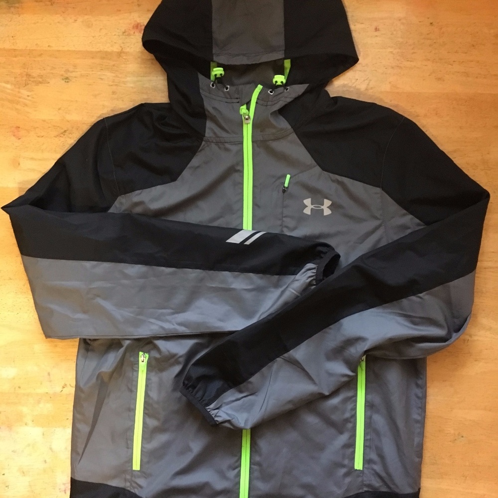 Under Armour Jacket Small