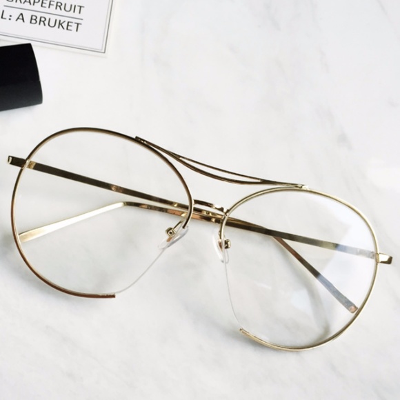 Accessories - Oversized fashion gold metal frame Eyeglasses