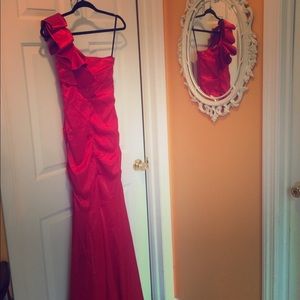 Bee Darlin' Formal Silk Mermaid Gown