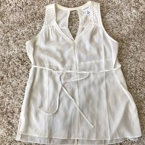 Motherhood Maternity Med. White Sleeveless Blouse