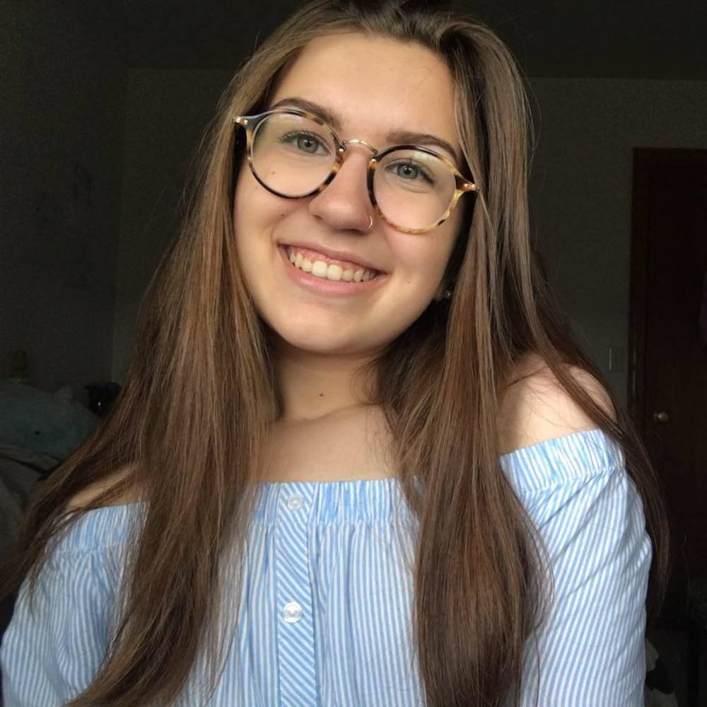 Meet your Posher, Jennifer