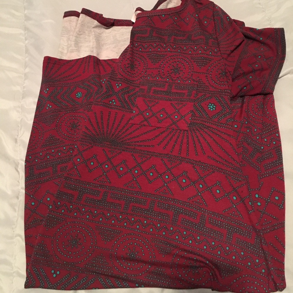 Medium Lularoe Carly