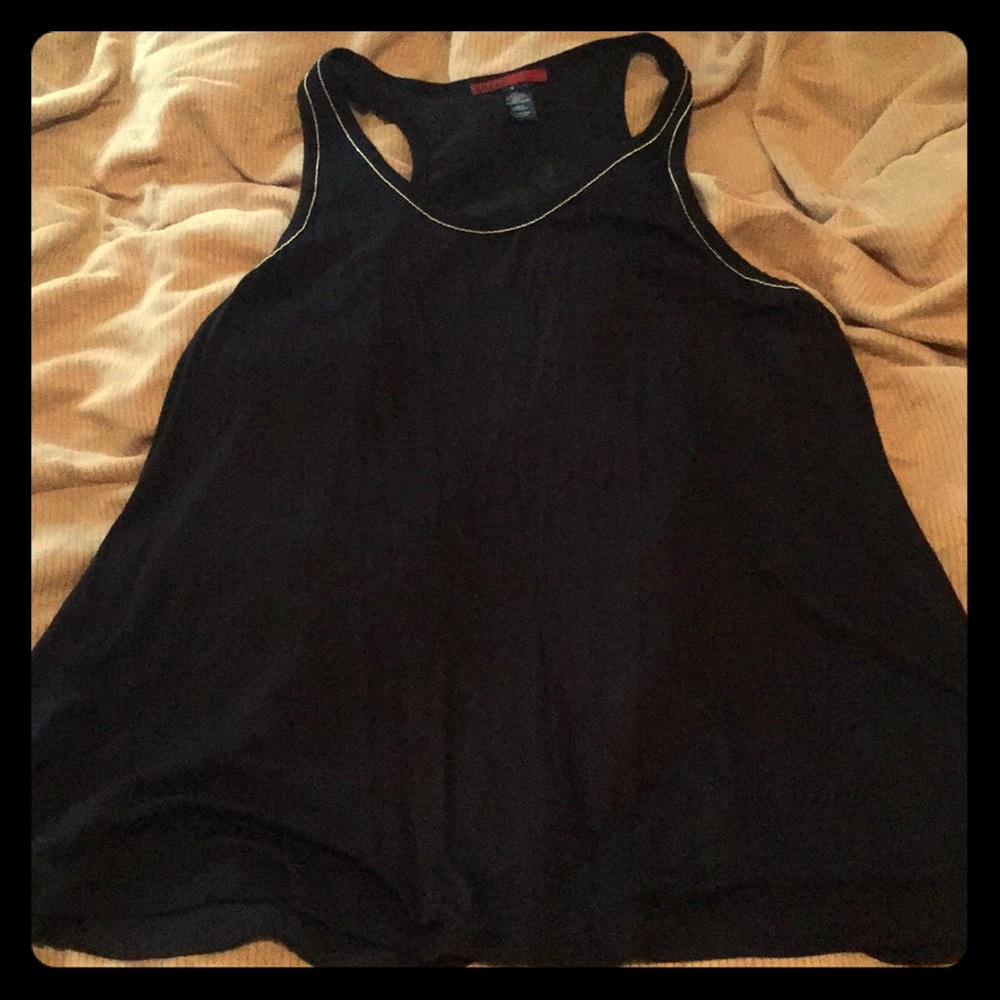 Black flowy tank top. Size small