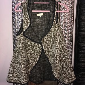 ALTAR’D STATE Drape Vest. SIZE SMALL