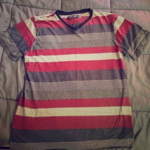 Retrofit v-neck shirt