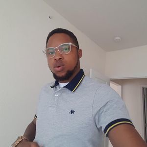 Meet your Posher, Oluwaseun