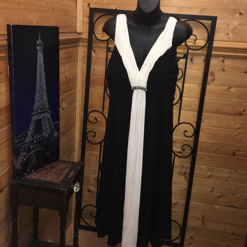 Jessica Howard party dress 16 sleeveless