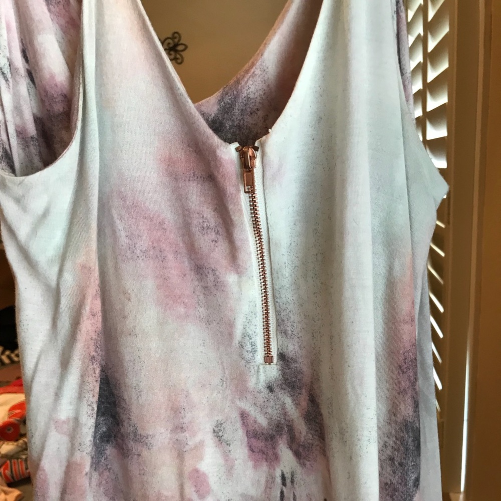 Top - Picture 4 of 4