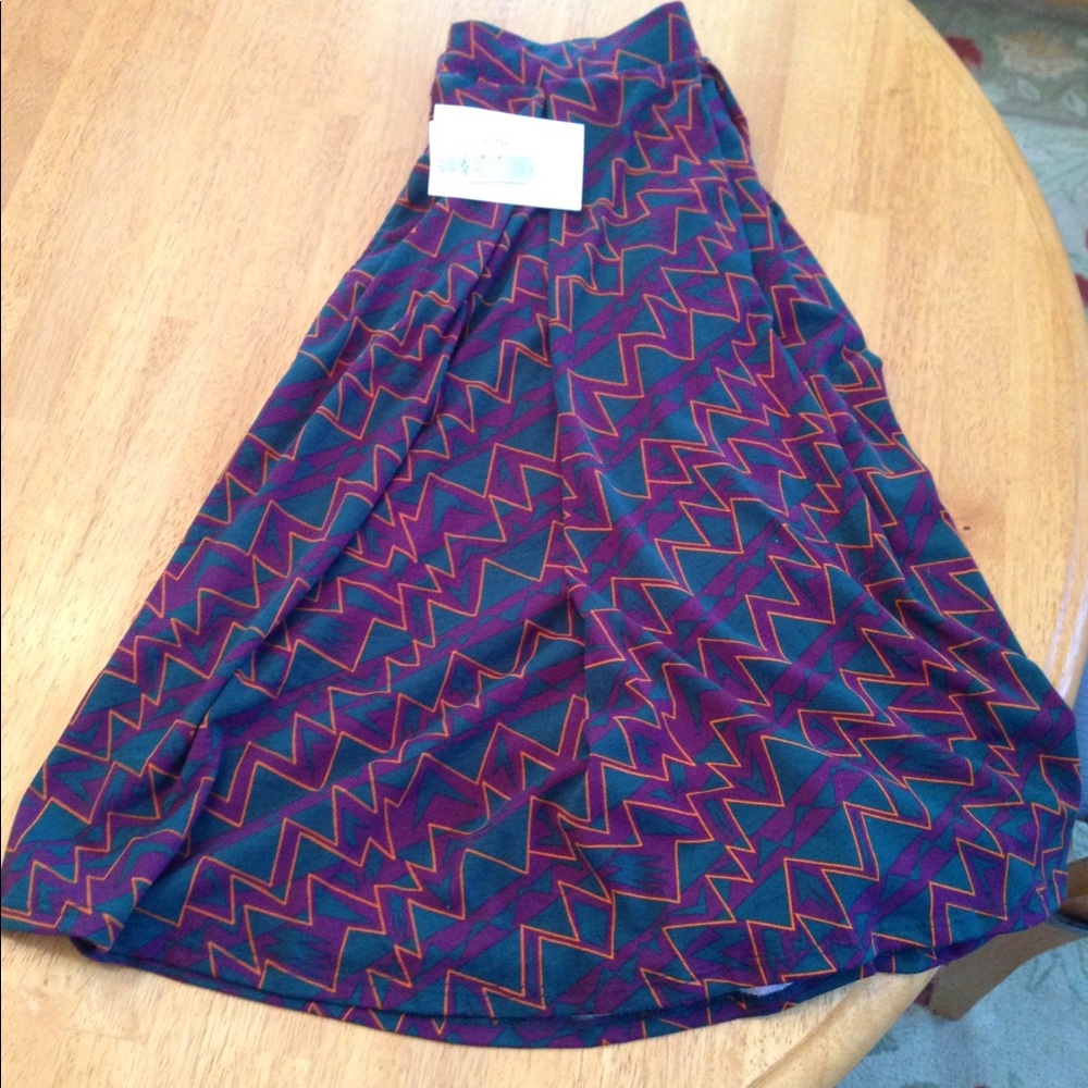 Nwt small Lularoe Madison skirt