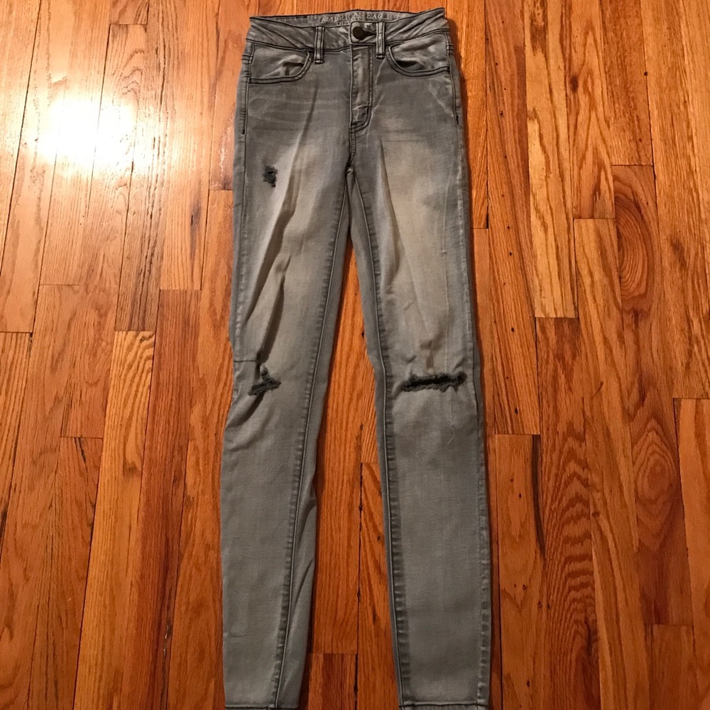 American eagle 🦅 gray distressed jeans