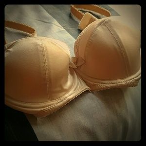 60H / 28FF Comexim Basic Plunge Bra NWOT
