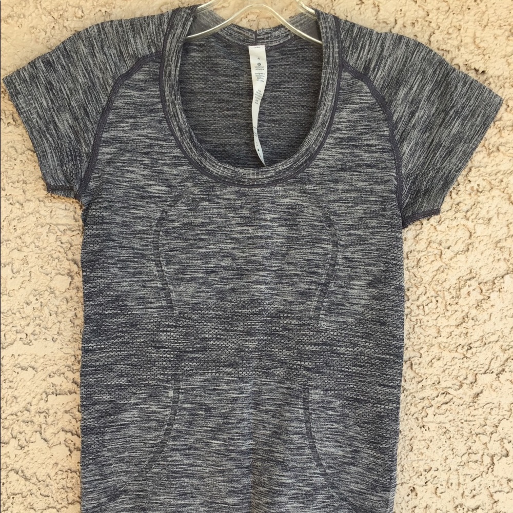Lululemon RUN Swiftly Tech SS Scoop.