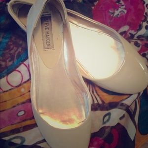 Steve Madden nude flats