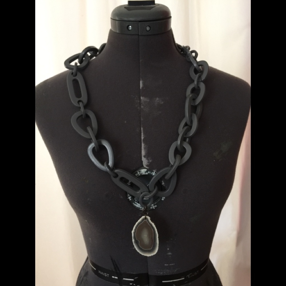 Bakelite charcoal grey agate necklace