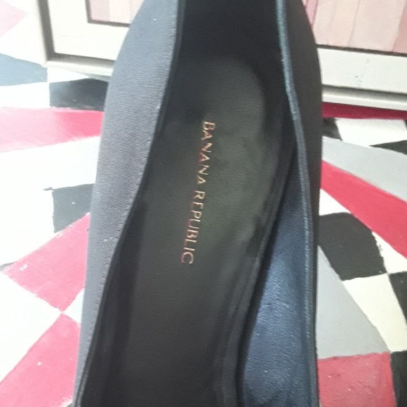 Banana Republic black heels sz 8 1/2 - Picture 5 of 6
