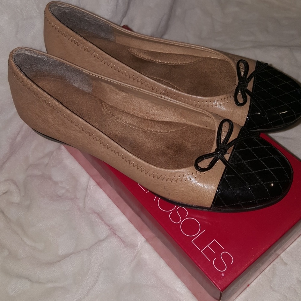 Aerosole Beckon Womens Flats