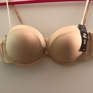 Nude Strapless bra