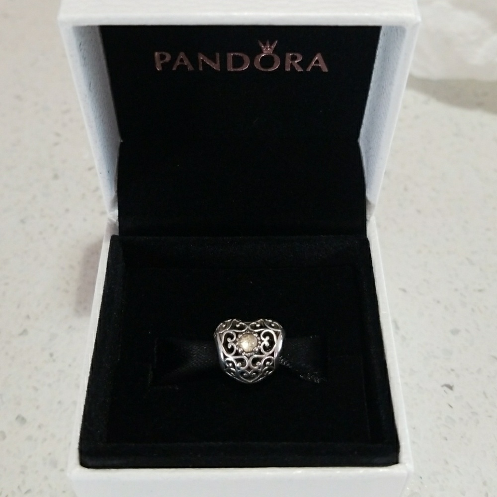 (NEW)  PANDORA November birthstone charm
