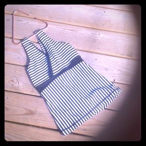 Lululemon black/white Striped tank w/built in bra