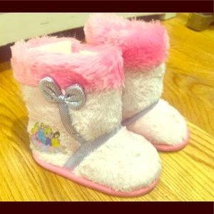 Girls Disney pink boot slippers