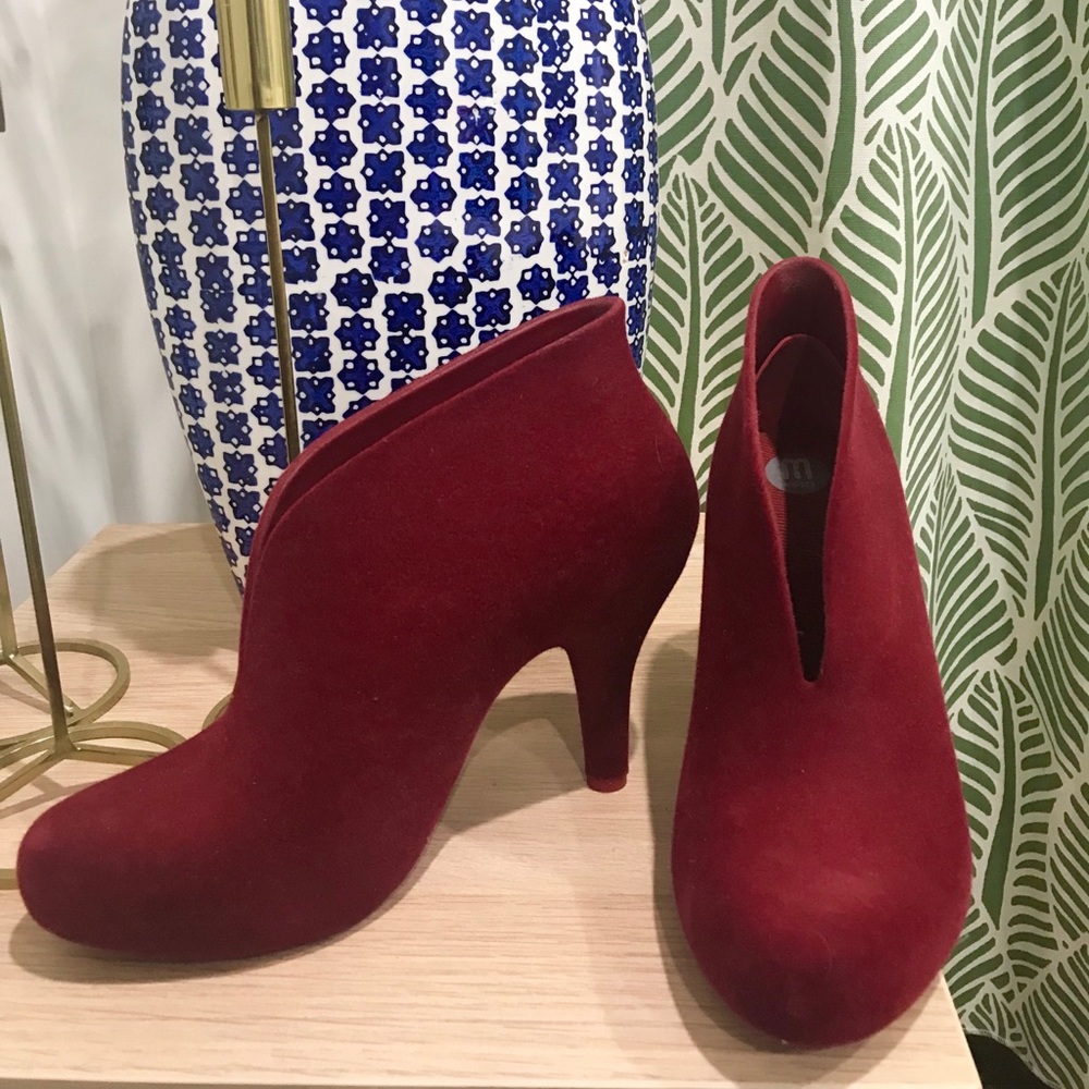 NWOT Melissa Velvet Ankle Boot