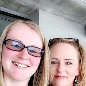 Meet your Posher, Aimee