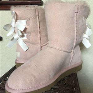 NEW Ugg Bailey Bow II RARE Light Pink Women's Sz 9
