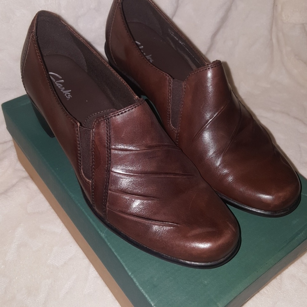Clark's Partridge Brown Shoes Size 9M