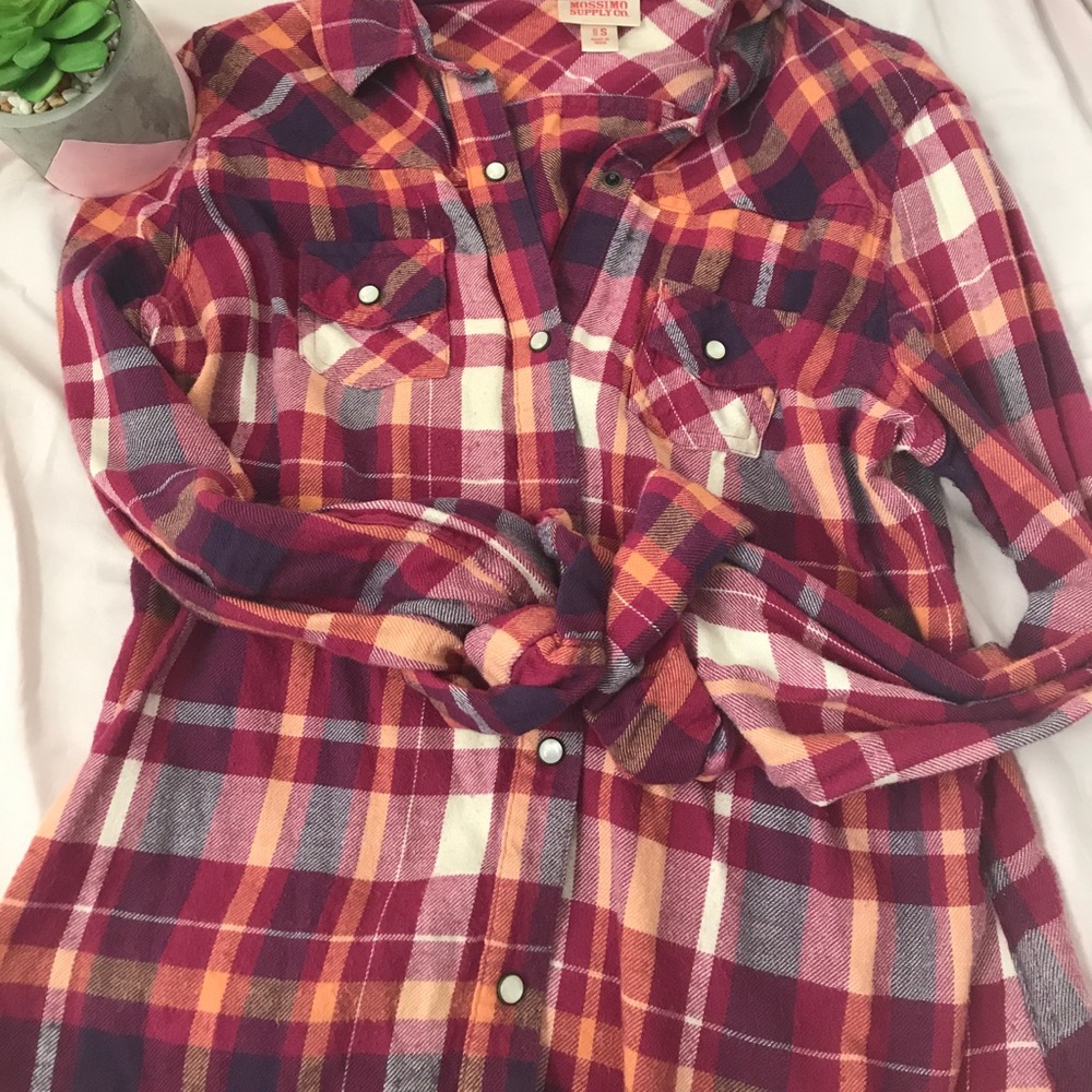 Button down shirt - Picture 2 of 3