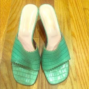 Green croc sandal with heel