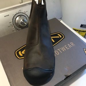Men’s steel toe boot