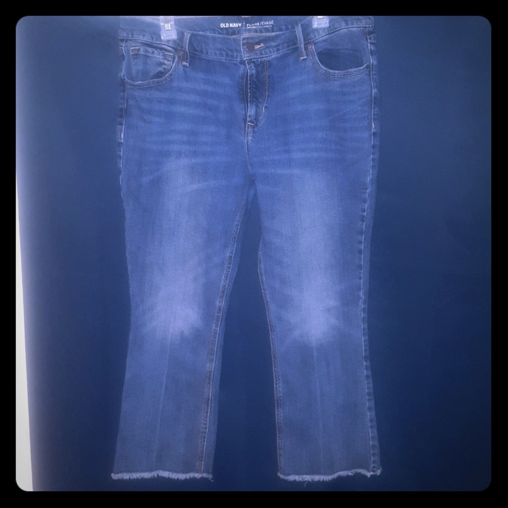 Old Navy women flare cropped size 14