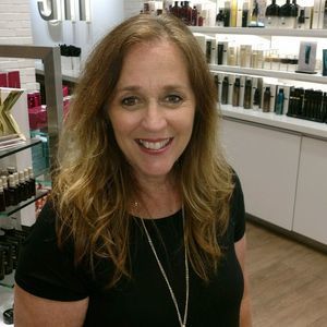 Meet your Posher, Linda