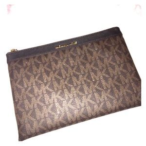 Michael Kors Kieran Zip Clutch