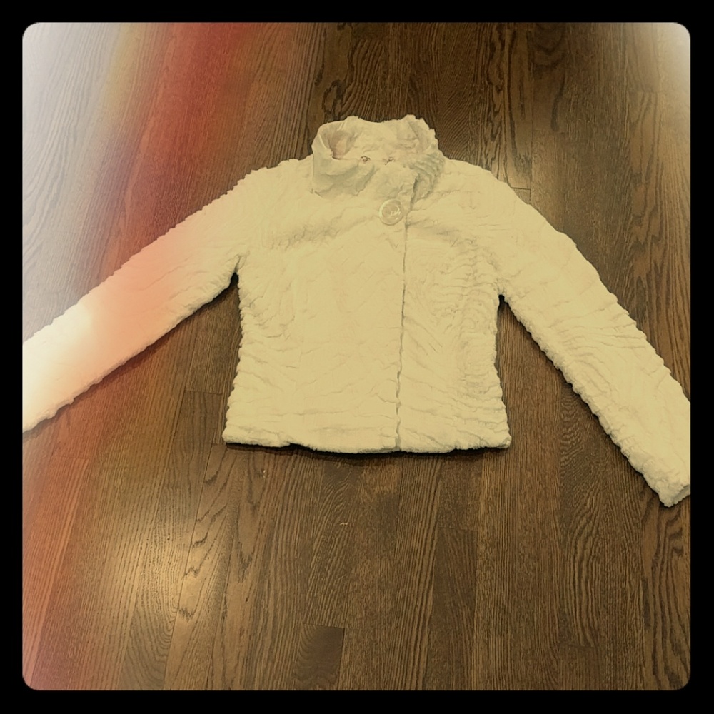 Cashe Faux Fur White One button jacket Size XS