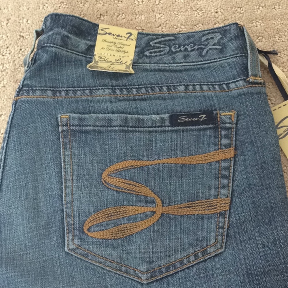 Seven Premium Label  "Flare" Jean ladies size 31