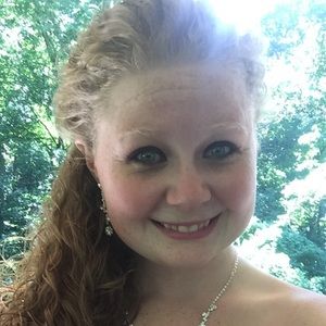 Meet your Posher, Becky