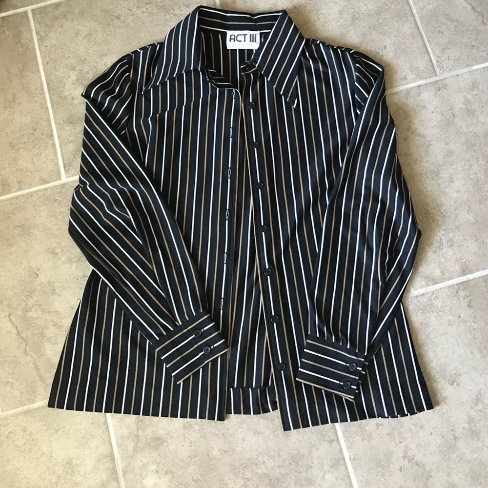 Vintage Button Up!
