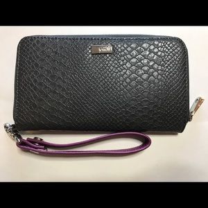 Jewell by Thirty One All About the Benjamins