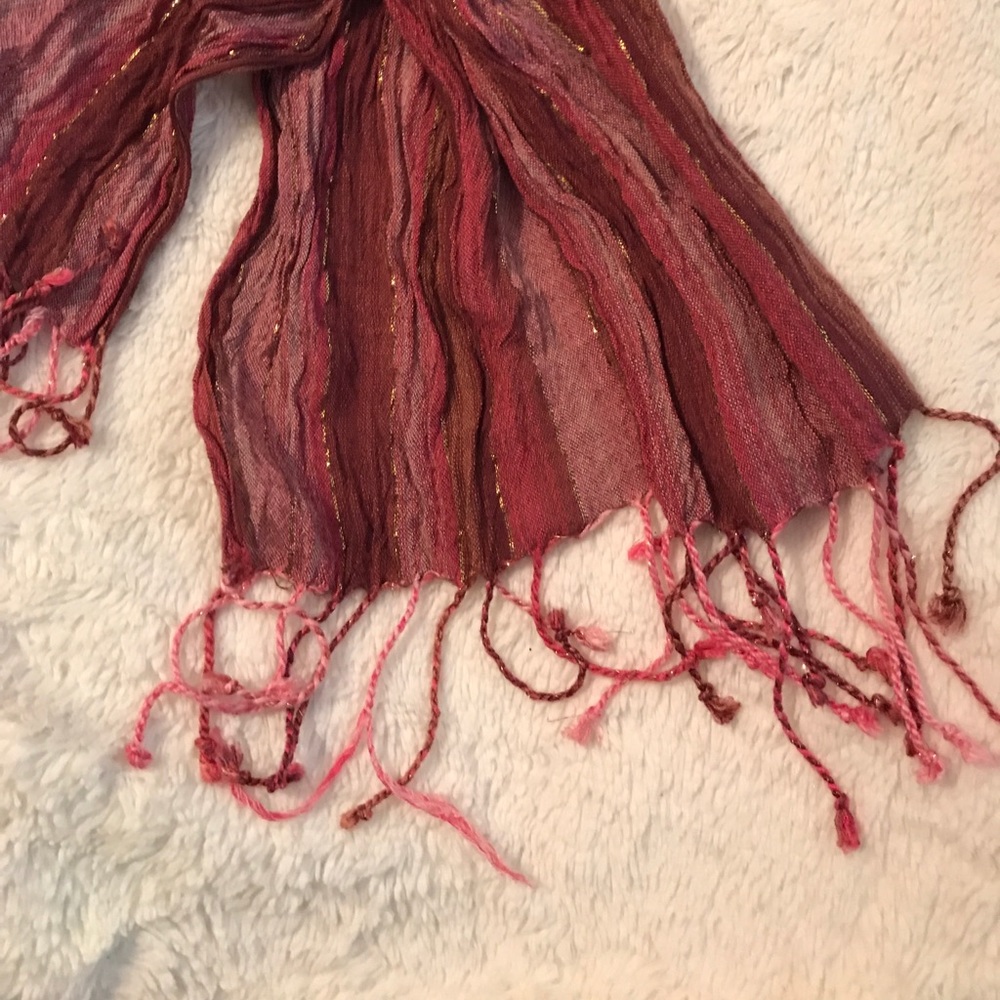 Scarf - Picture 2 of 4