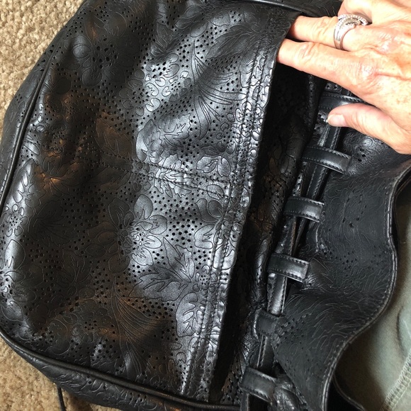 Vintage Giorgio Armani bag - Picture 7 of 8