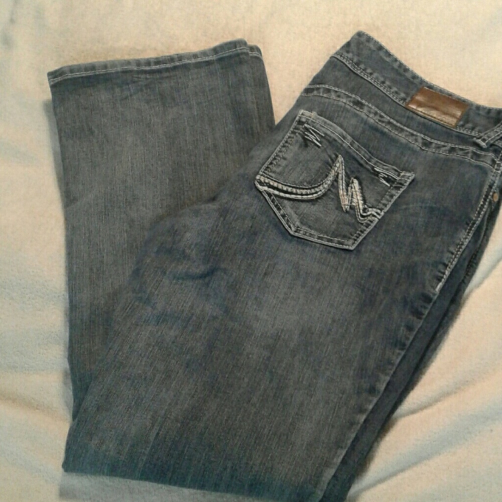 Maurices jeans