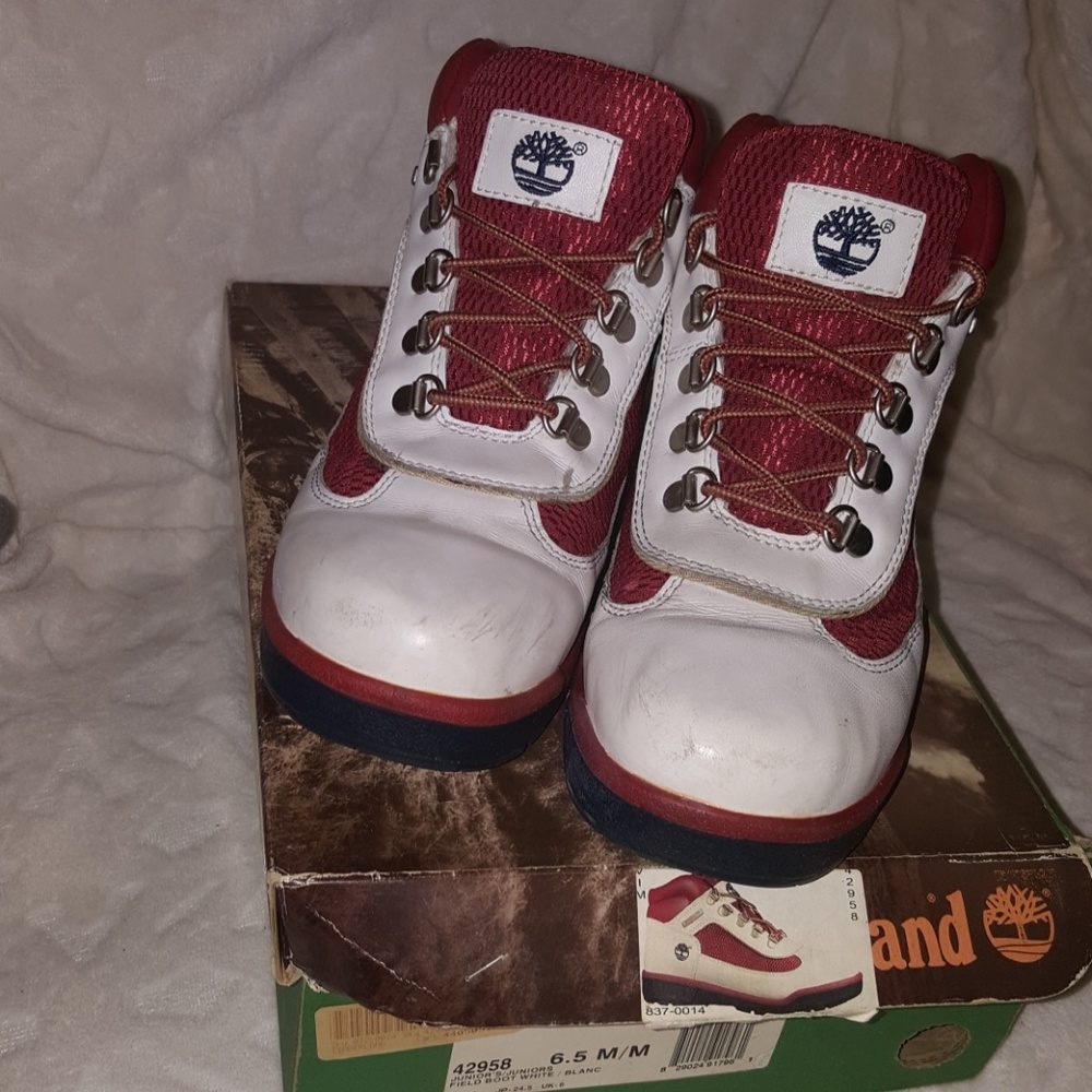 JUNIOR SIZE 6.5 White and Red Timberland Boots