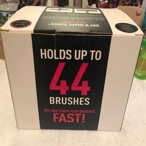 Sigma dry’n and shape tower face and eyes