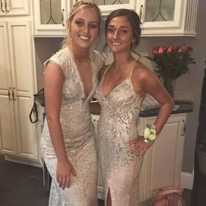 Meet your Posher, Danielle