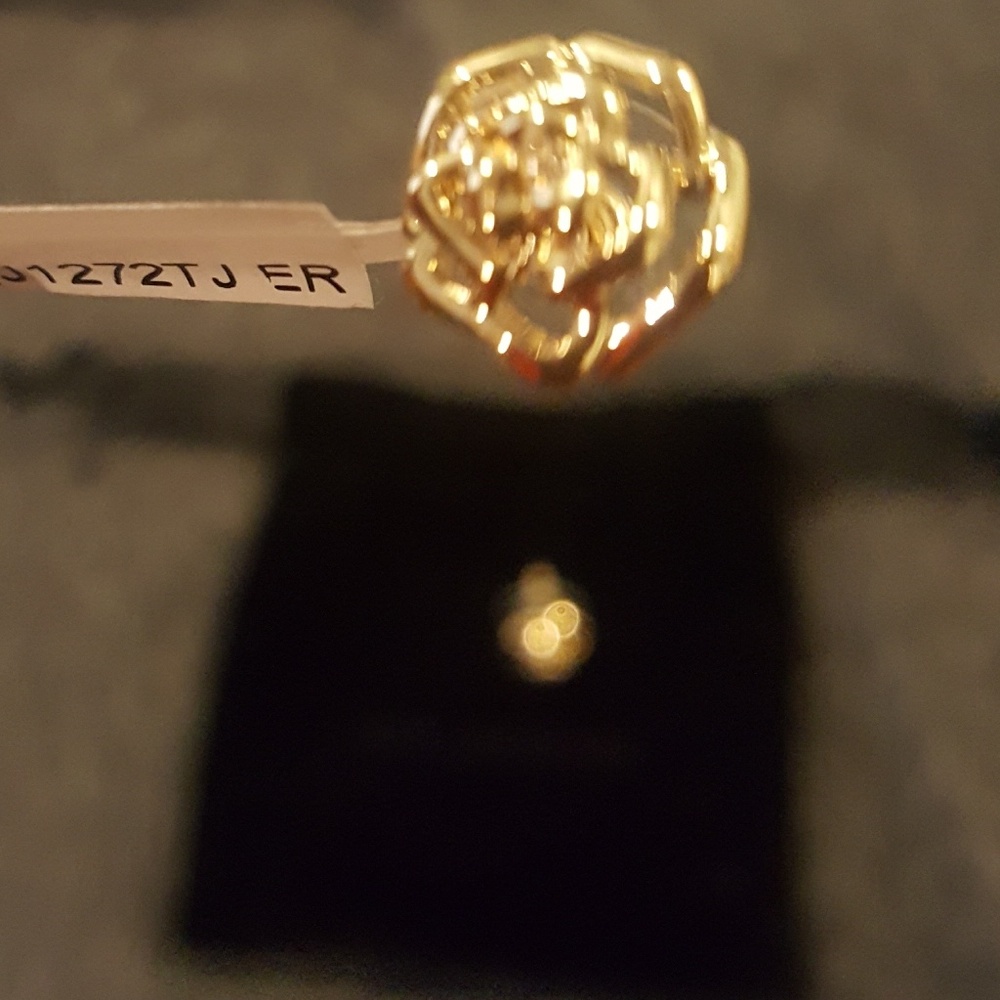 NWT St. John flower earrings